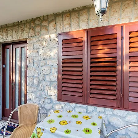 Fredi Apartman