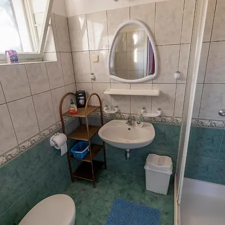 Fredi Apartman *