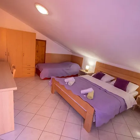 Apartman Fredi *