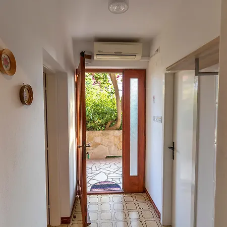 Fredi Apartman Mali Losinj